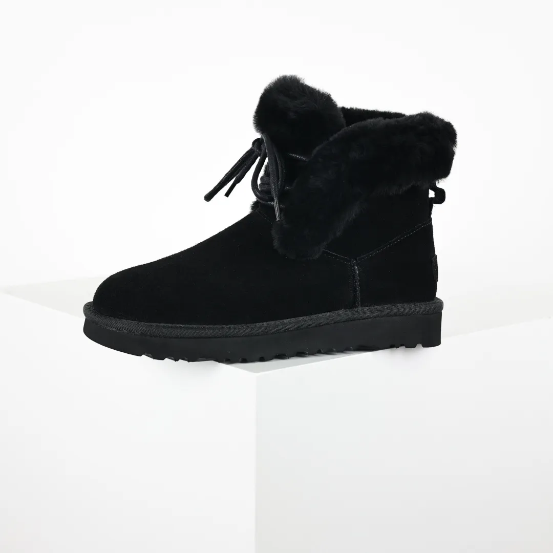 Pick up locally 💰620. The core recommendation is good price. The platform’s foreign trade is exclusively for UGG Classic women’s snow boots 1174576. Produced by the ten-year-old brand shoemaking factory production line. Pay attention to every detail. Longfeng A-grade genuine sheep fur is integrated. It is built in full compliance with the ZP process. Size: 35 36 37 38 39 40